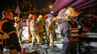 טרגדיה בכביש 6: נהג משאית נהרג לאחר שהמשאית צנחה מגשר והתרסקה בעוצמה