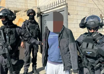 תפיסה דרמטית סמוך לחברון: פלסטיני נעצר עם נשק M16 מוסתר