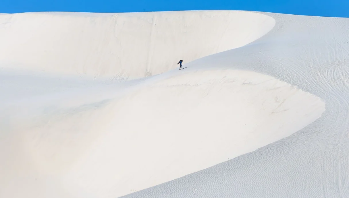 נראה כמו שלג – אבל זה מדבר! הדיונות הלבנות של סוקוטרה שלא תאמינו שהן אמיתיות נראה כמו שלג – אבל זה מדבר! הדיונות הלבנות של סוקוטרה שלא תאמינו שהן אמיתיות
