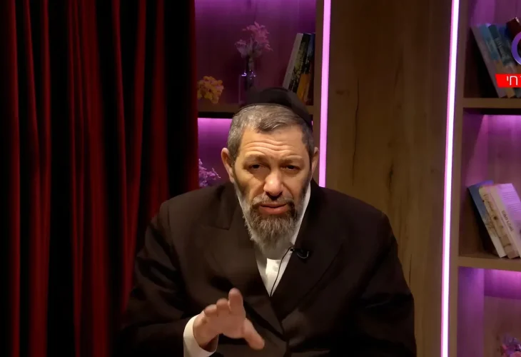 סגולה עוצמתית לצאת מהחושך! הרב עמנואל מזרחי חושף סוד מדהים