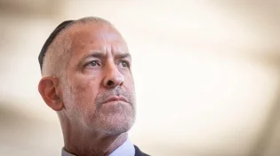 בג"ץ: רה"מ נתניהו לא חייב לקבל אישור היועמ"שית לפיטורי ראש השב"כ