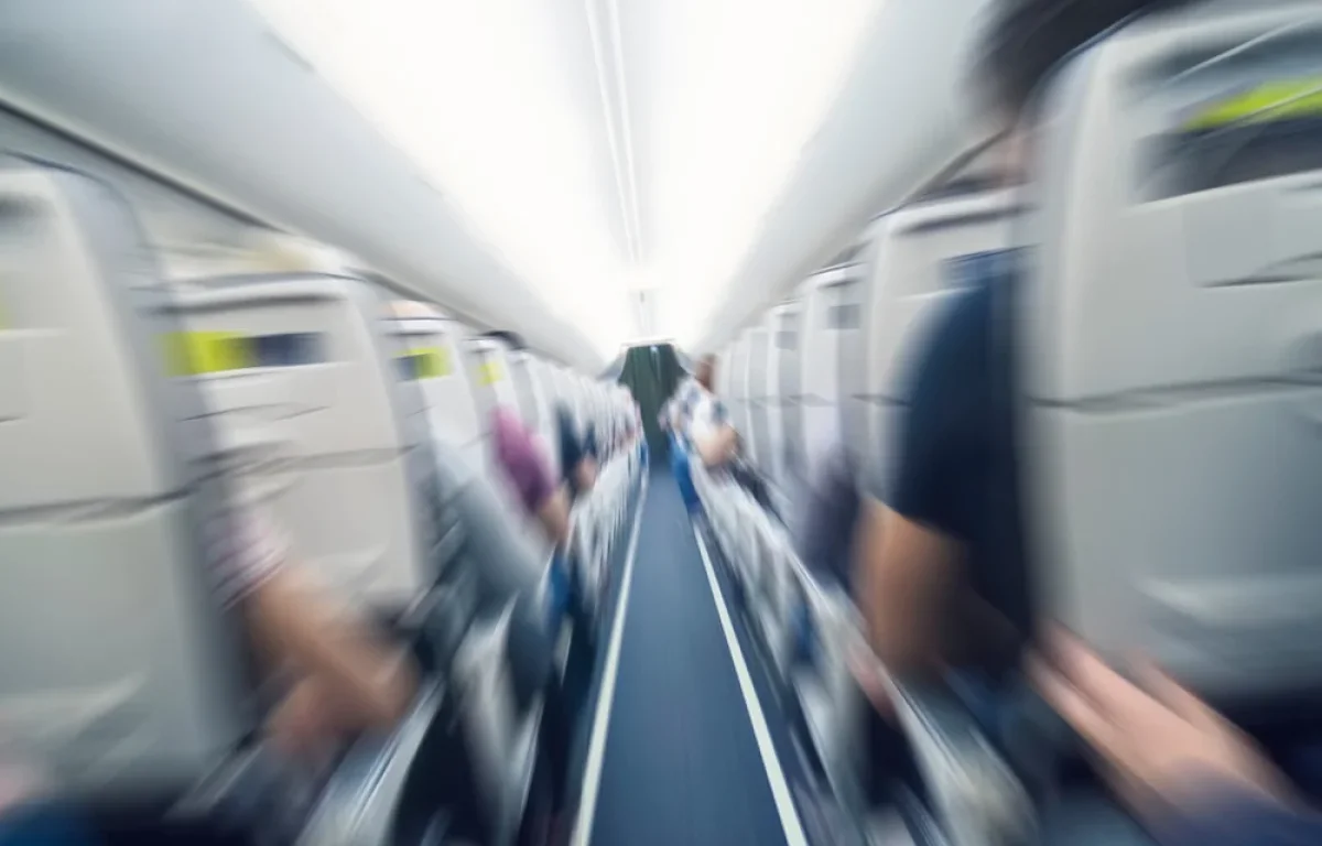 המוח משקר לכם: למה פחד טיסה כל כך נפוץ – ואיך עוצרים את זה בזמן אמת? 