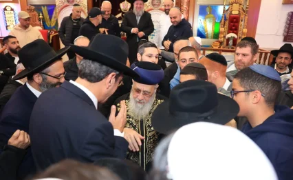 חולון לבשה חג: מעמד היסטורי בראשות מרן פוסק הדור