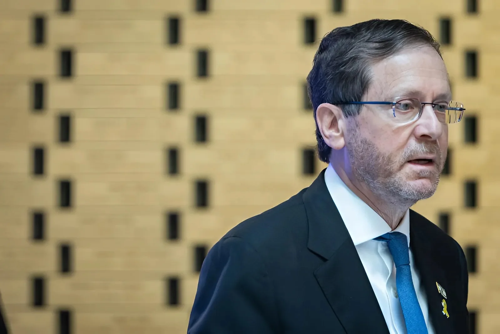 הרצוג בכנס הבינלאומי קורא לממשלה: "לתת מענה לשורדי השבי – הם עברו גיהינום" הרצוג בכנס הבינלאומי קורא לממשלה: "לתת מענה לשורדי השבי – הם עברו גיהינום"