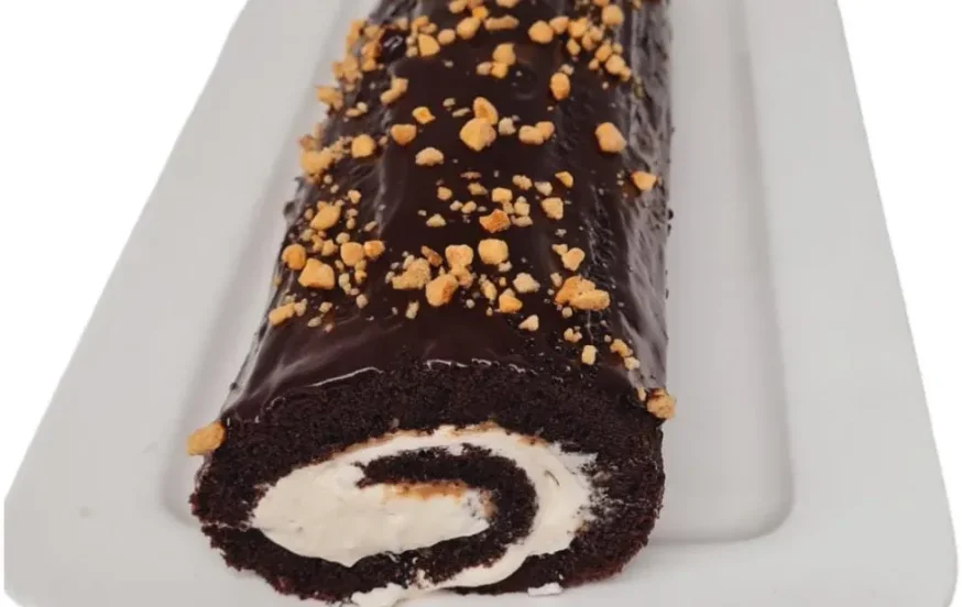 רולדה שוקולד במילוי קרם גבינה &ndash; טעמים שילקחו אותך למקום מתוק במיוחד