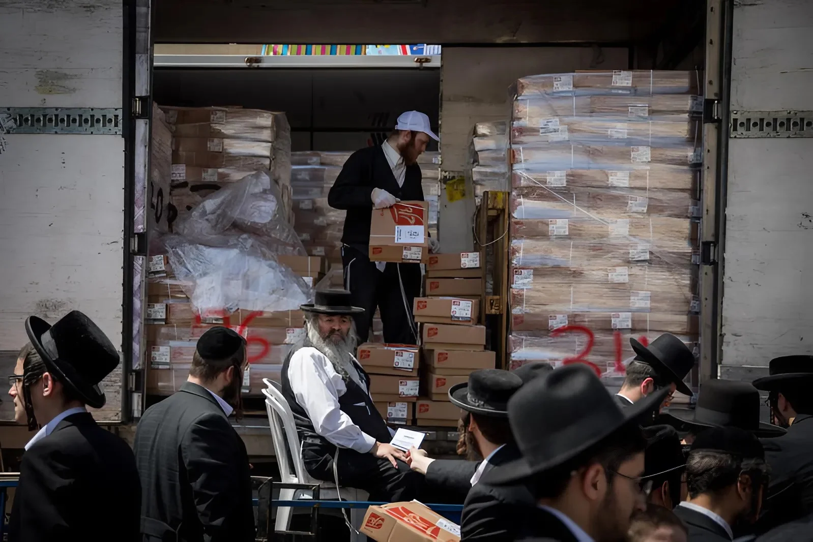 שלא יישארו לבד בליל הסדר: המדינה מציעה אירוח מלא לקשישים בפסח