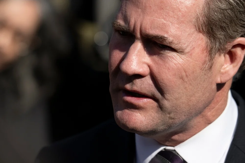 וולץ לוקח אחריות, טראמפ מתנער: התגובות לצ'אט הסודי עם העיתונאי נחשפות