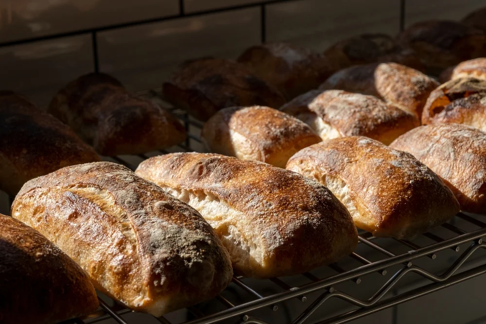 מותר למכור חמץ עבור אדם אחר – בלי ידיעתו?