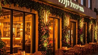 דרמה במסעדה בתל אביב: העובד שפוטר כי סירב ללכלך על המתחרים