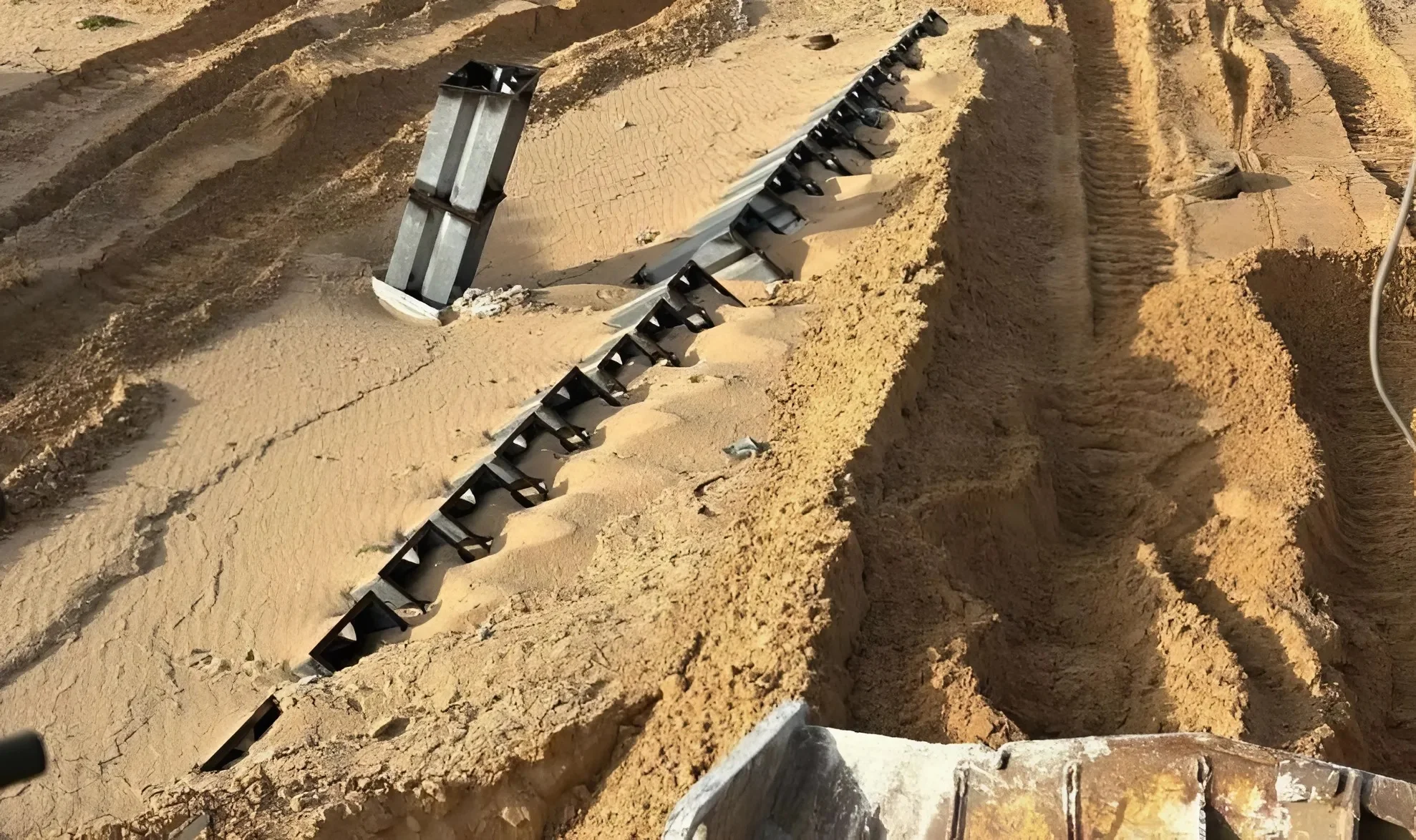 משגר בעל 25 קנים אותר בלב שכונה ברפיח – ועשרות מחבלים חוסלו תוך שעות משגר בעל 25 קנים אותר בלב שכונה ברפיח – ועשרות מחבלים חוסלו תוך שעות