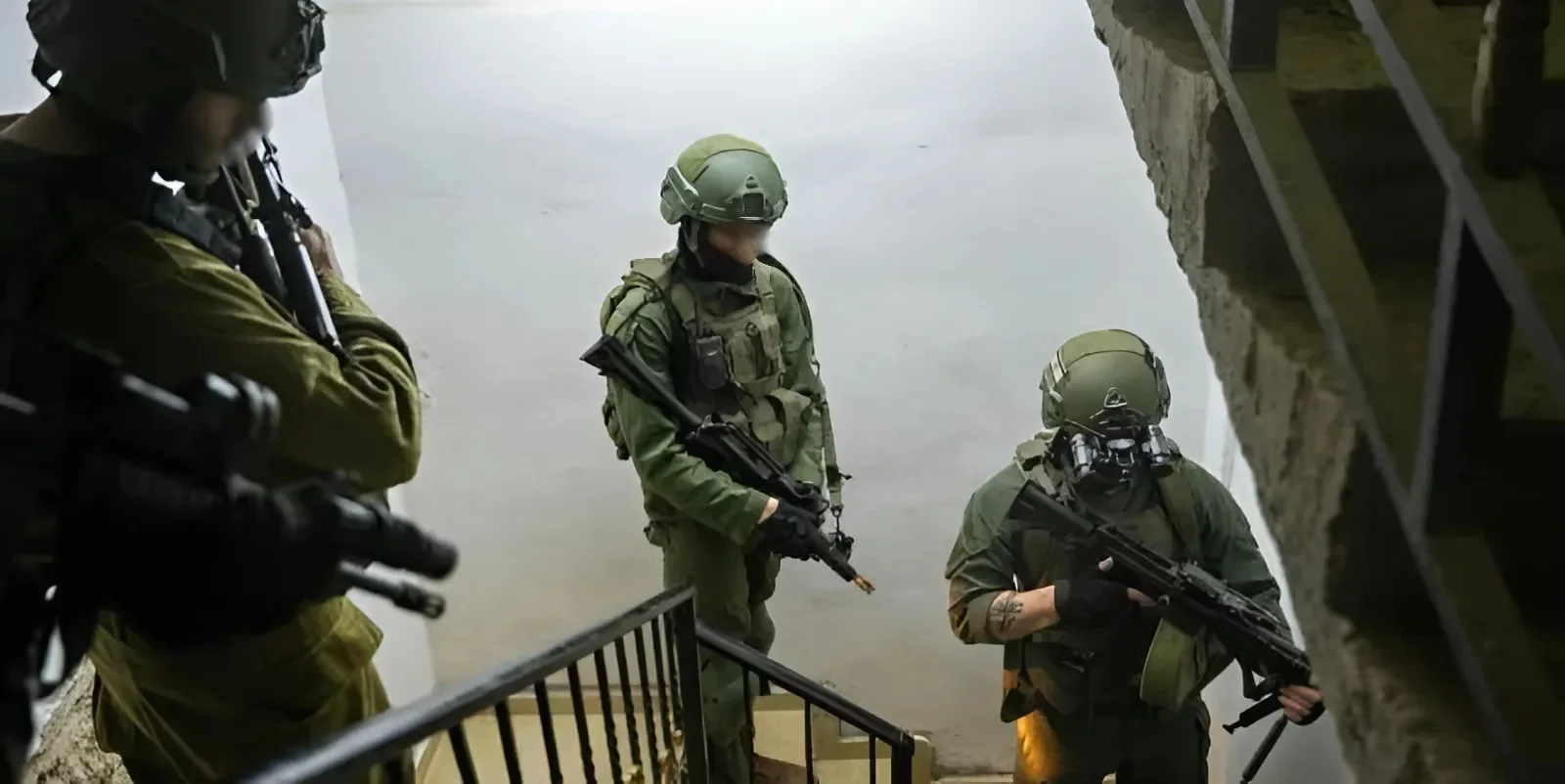 צה"ל לא עוצר: מעל 80 מבוקשים נעצרו, עשרות נשקים הוחרמו בפשיטות ליליות ביהודה ושומרון צה"ל לא עוצר: מעל 80 מבוקשים נעצרו, עשרות נשקים הוחרמו בפשיטות ליליות ביהודה ושומרון