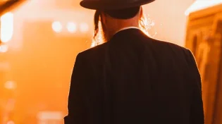 הרב נעמד באמצע הכנס - וחשף סוד שלא נשכח לעולם
