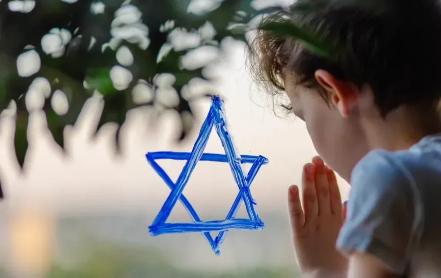 "דור בטראומה": דו"ח חדש חושף את מימדי הפגיעה בילדי ישראל במלחמה "דור בטראומה": דו"ח חדש חושף את מימדי הפגיעה בילדי ישראל במלחמה