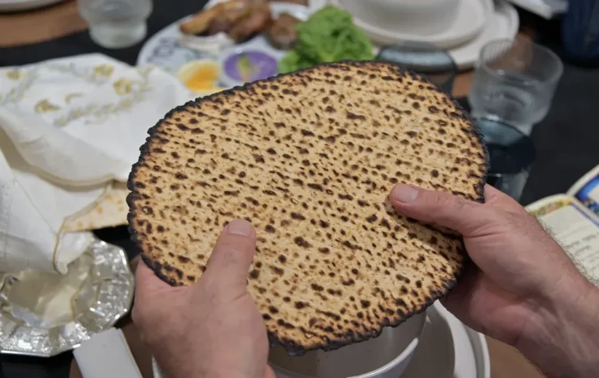 ליל הסדר במוצאי שבת – איך עושים את זה? ליל הסדר במוצאי שבת – איך עושים את זה?
