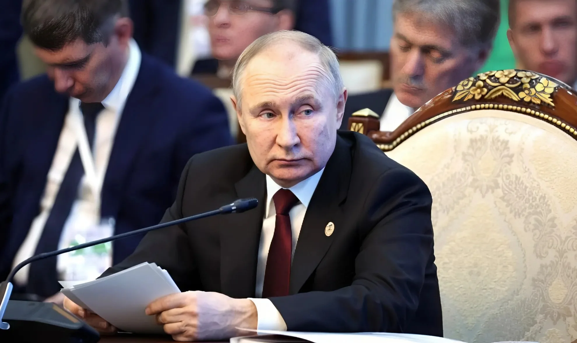 פוטין מצהיר על כוונות לשלום – ובמקביל מורה על הגיוס הגדול ביותר ברוסיה מזה עשור