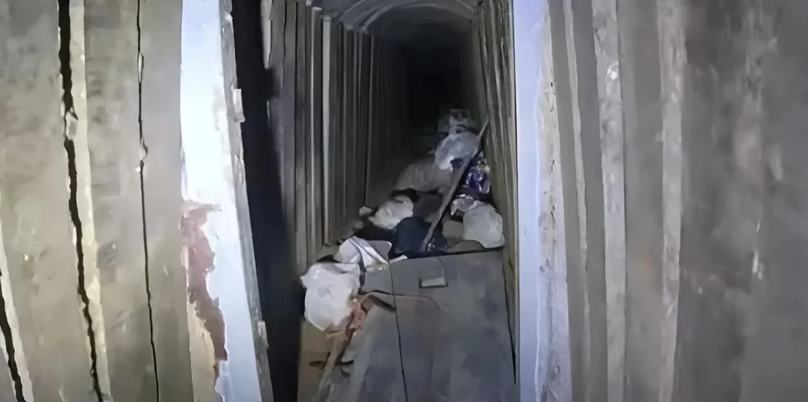 עדות מצמררת של שורד השבי: "הם שתו מים מהאסלה"