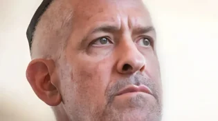 הממשלה לבג"ץ: "ניסיון לכפות את רונן בר - שערורייה חוקתית"