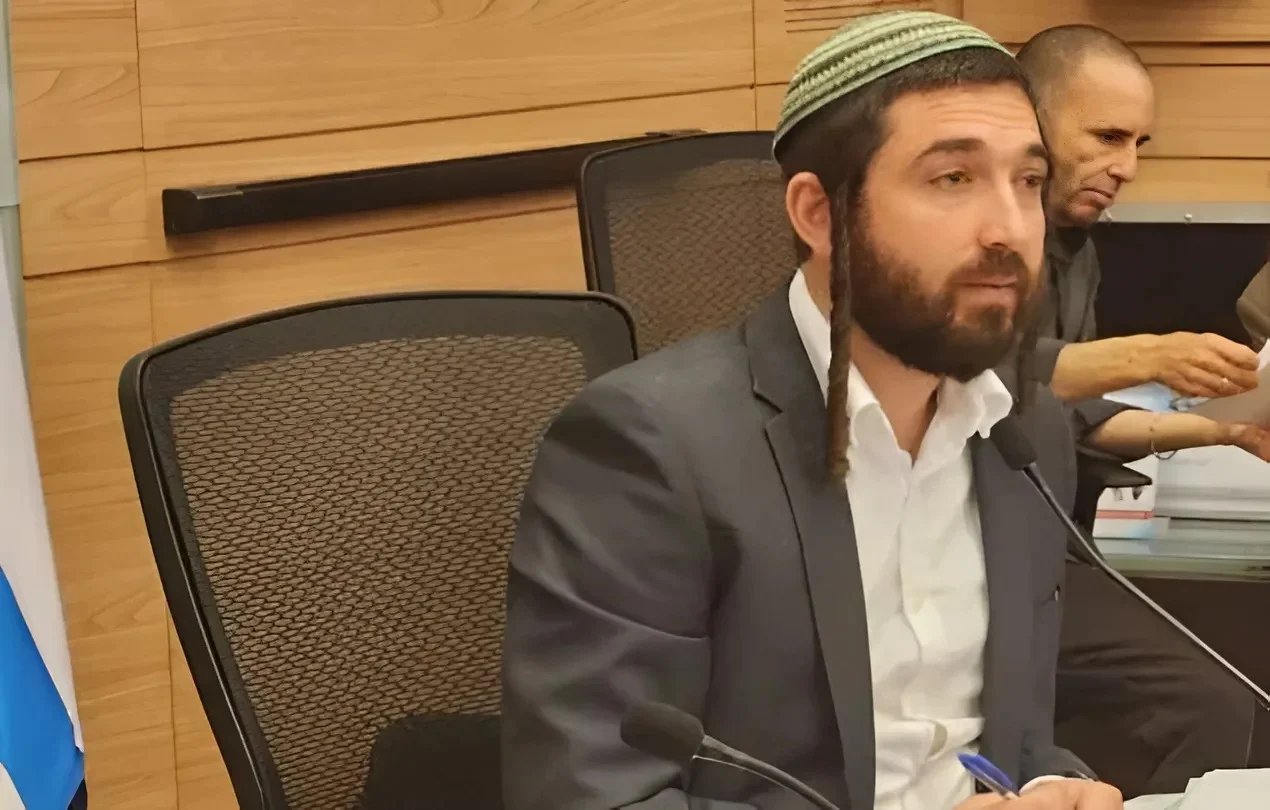 ח"כ צבי סוכות שב לכנסת: "חוזר עם כוחות מחודשים" ח"כ צבי סוכות שב לכנסת: "חוזר עם כוחות מחודשים"