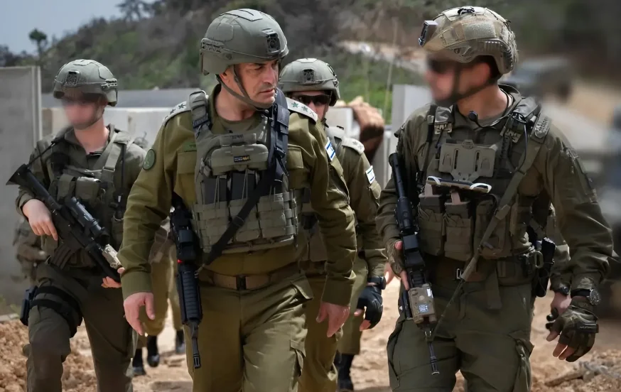 הרמטכ"ל בסיור בגבול הצפון: "נעשה הכל כדי לחזק את מערך המילואים" הרמטכ"ל בסיור בגבול הצפון: "נעשה הכל כדי לחזק את מערך המילואים"