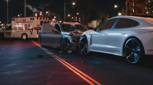 מה קרה כששלום מצא "קמע" במכונית ההפוכה? הסיפור שלא תאמינו לו