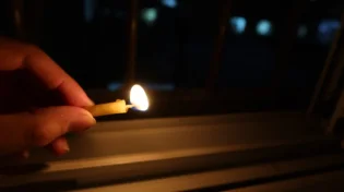 למה מחביאים דווקא עשרה פתיתי חמץ לפני הבדיקה?