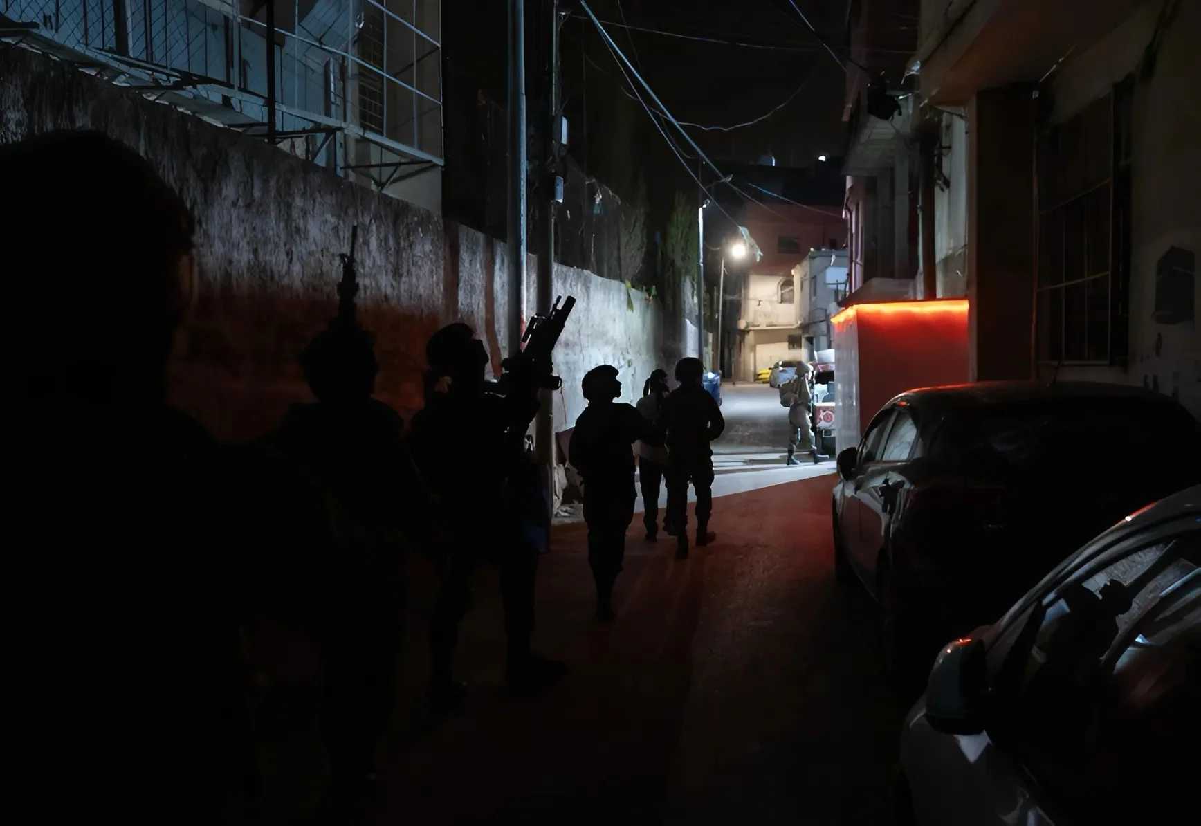 מבצע לילי רחב היקף: 15 מחבלים נתפסו, כלי נשק ואלפי שקלים הוחרמו