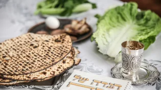 למה אוכלים מרור בפסח?