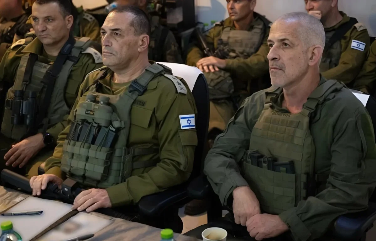 הרמטכ"ל זמיר לבכירי חיל האוויר לשעבר: "אני מצפה מכם לתת גיבוי – בלי פשרות" הרמטכ"ל זמיר לבכירי חיל האוויר לשעבר: "אני מצפה מכם לתת גיבוי – בלי פשרות"