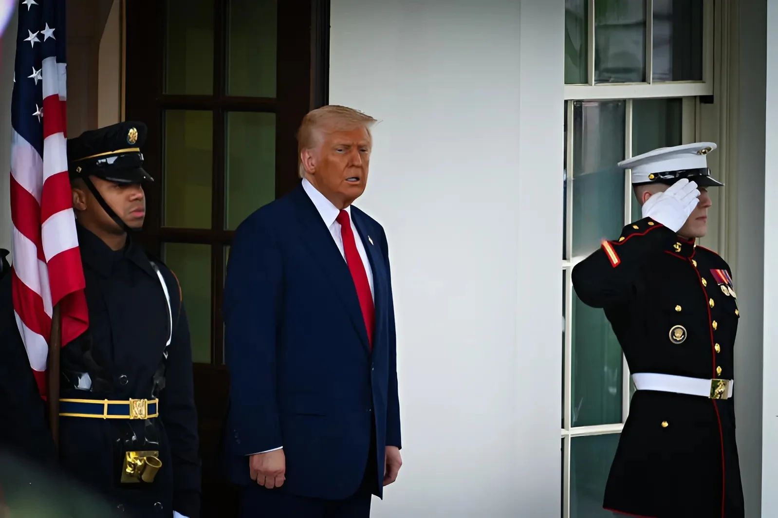 דאגה בוושינגטון: סין מגבירה מאמצים לגיוס יוצאי ממשל אמריקני