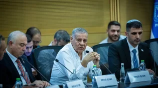 "תצביע ככה - או שנפגע במשפחה שלך": גל איומים על ח"כים מהקואליציה