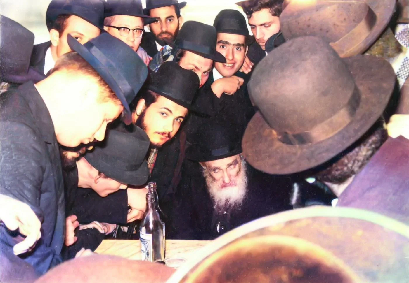 רגע אחד שהפך לחיים שלמים: סוד ההצלחה של ר' יחזקאל לוינשטיין זצ"ל רגע אחד שהפך לחיים שלמים: סוד ההצלחה של ר' יחזקאל לוינשטיין זצ"ל