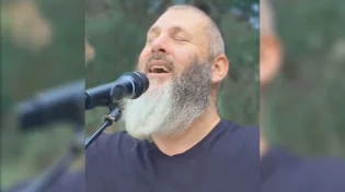 "זה הדור האחרון, עוד מעט נגאלים": עדי גביסון משחרר ביט חדש על פרשת צו