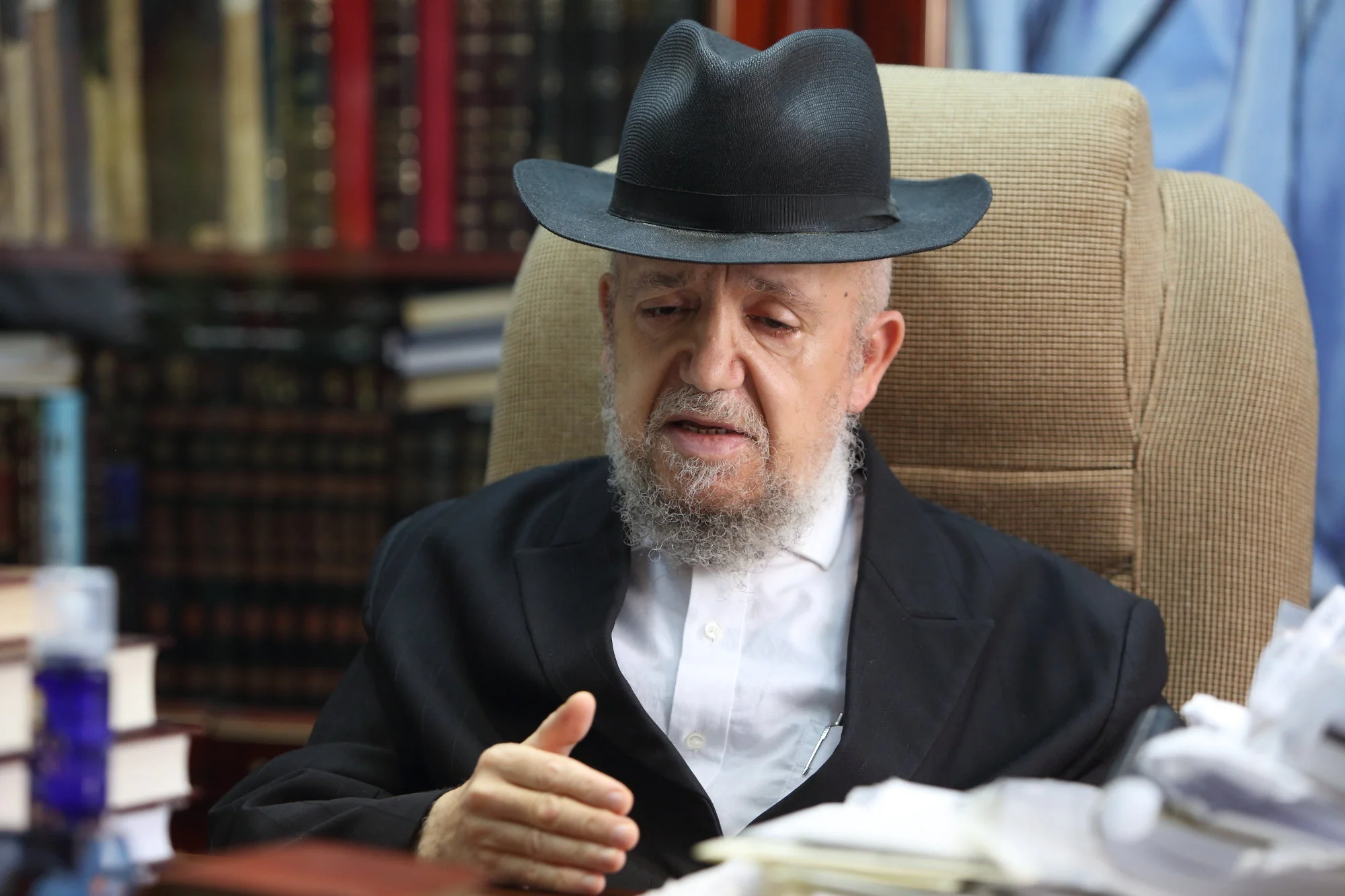 אל נא יהי עולם בלי ירח: עצרת תפילה למרן הרב מאיר מאזוז