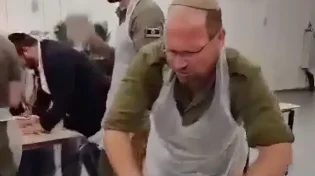 לשם מצות מצווה - בגבול עזה: אפיית מצות ליל הסדר במוצב מארס הפכה לרגע בלתי נשכח