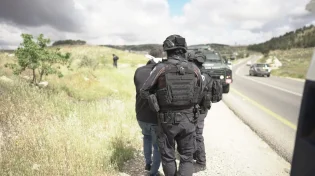 חשד לפיגוע דריסה: לוחם יס"מ פונה לבית חולים, הדורס נוטרל ונמלט