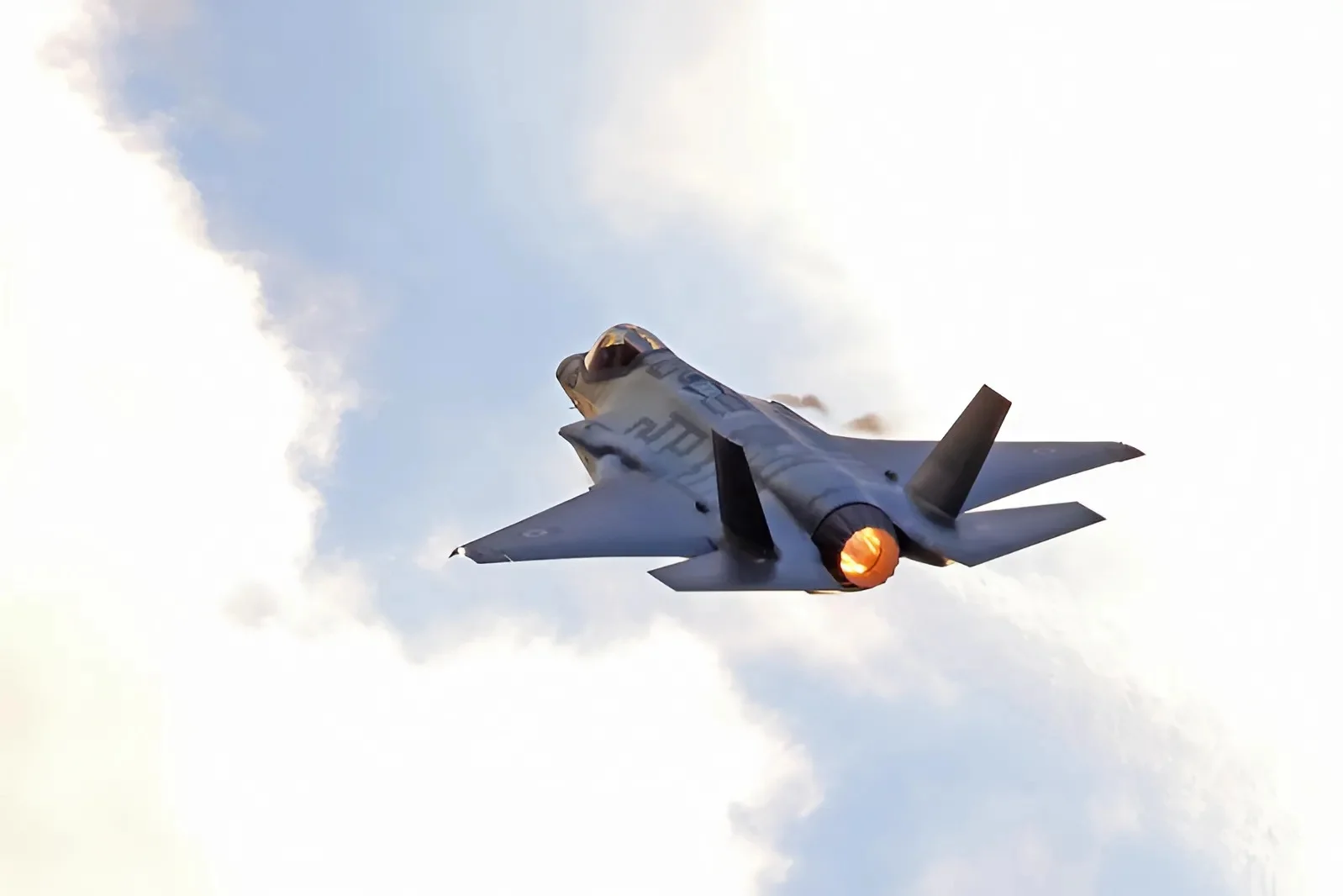 בשל תקלה: מטוס של חיל האוויר שיגר בטעות פצצה לעבר שטח ישראל