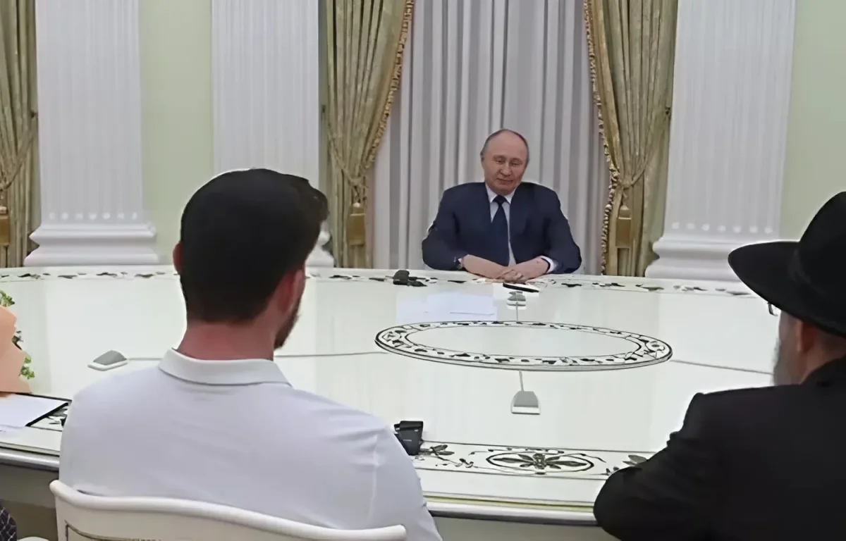 פוטין נפגש עם שורדי השבי - והודה לחמאס