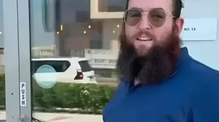 שמחה מהולה בעצב: בת בכורה נולדה לשליח חב"ד שנרצח באמירויות