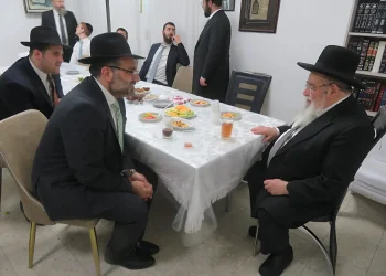 הקבלת פני רבו: הרב יהונתן ענבה במפגש חגיגי עם מרן ראש ישיבת "מאור התורה" הגאון רבי אברהם סלים שליט"א