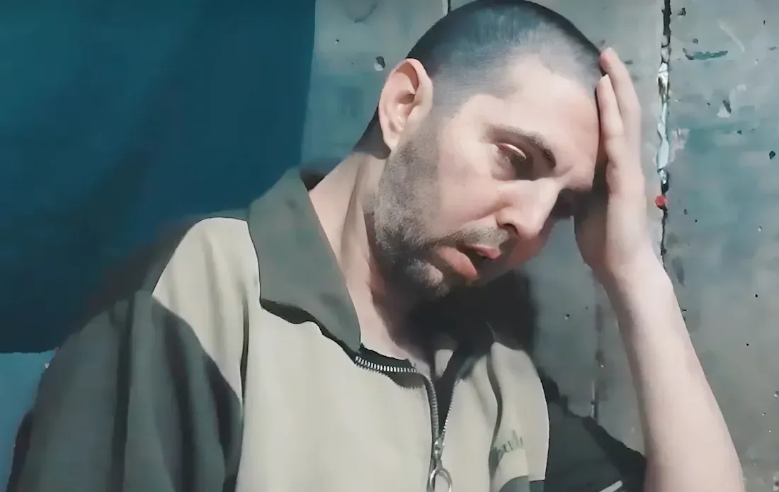 אות חיים נוסף מהשבי – ולחץ ציבורי מתגבר: סרטון שלישי של אלקנה בוחבוט נחשף, משפחות החטופים דורשות מענה מיידי