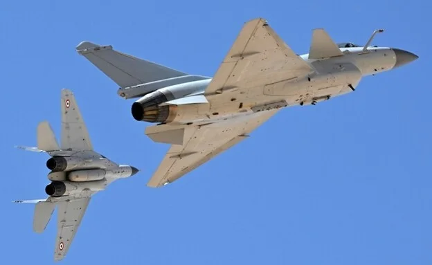 תרגיל צבאי ראשון מסוגו: סין ומצרים עורכות אימון אווירי משותף תרגיל צבאי ראשון מסוגו: סין ומצרים עורכות אימון אווירי משותף