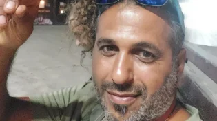 הותר לפרסום: ברק צח מפתח תקווה נהרג מתקיפת כריש - "נאבק במים, הדם צבע את הים"