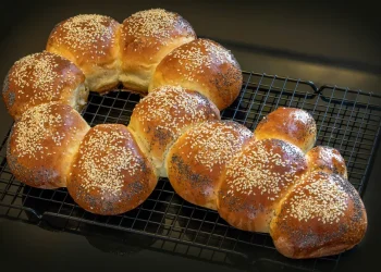 הזדמנות של פעם בשנה: מתכון לחלת מפתח לשבת שפותחת שערי שפע