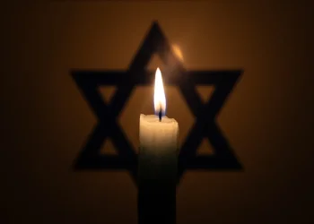 האירועים המרכזיים של יום הזיכרון לשואה ולגבורה 2025: כל מה שצריך לדעת