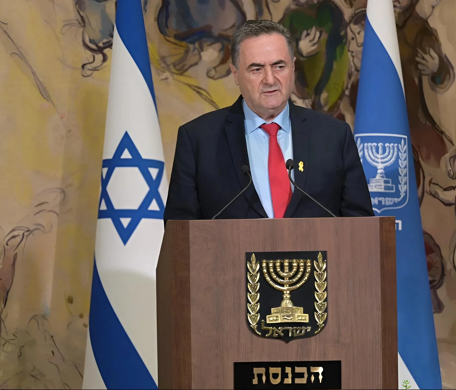 שר הביטחון חשף בטקס את סיפור משפחתו שנספתה בשואה: "איראן – האיום של ימינו" שר הביטחון חשף בטקס את סיפור משפחתו שנספתה בשואה: "איראן – האיום של ימינו"