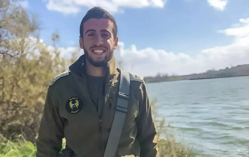 פרויקט מרגש: אביו של קצין שנפל במלחמה יוזם מיזם להקמת מצבות לנפטרים עריריים פרויקט מרגש: אביו של קצין שנפל במלחמה יוזם מיזם להקמת מצבות לנפטרים עריריים