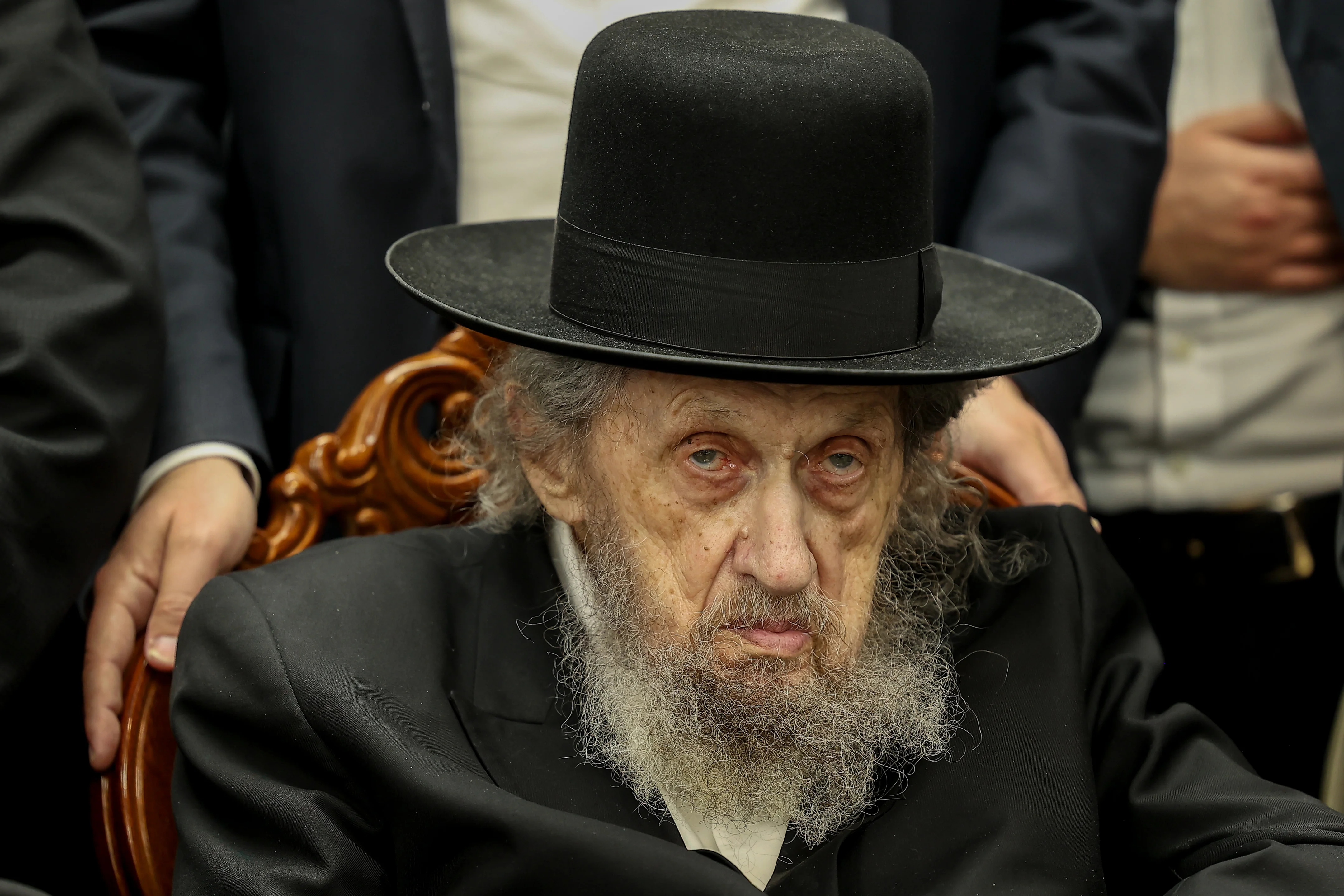 בשורה משמחת: מרן ראש הישיבה הגר"ד לנדו שליט"א שב לביתו 