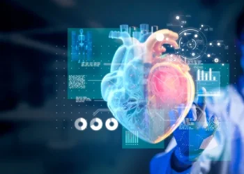 הבינה המלאכותית בלב הרפואה: כיצד אלגוריתמים חכמים תורמים לפענוח בדיקות אק"ג הבינה המלאכותית בלב הרפואה: כיצד אלגוריתמים חכמים תורמים לפענוח בדיקות אק"ג