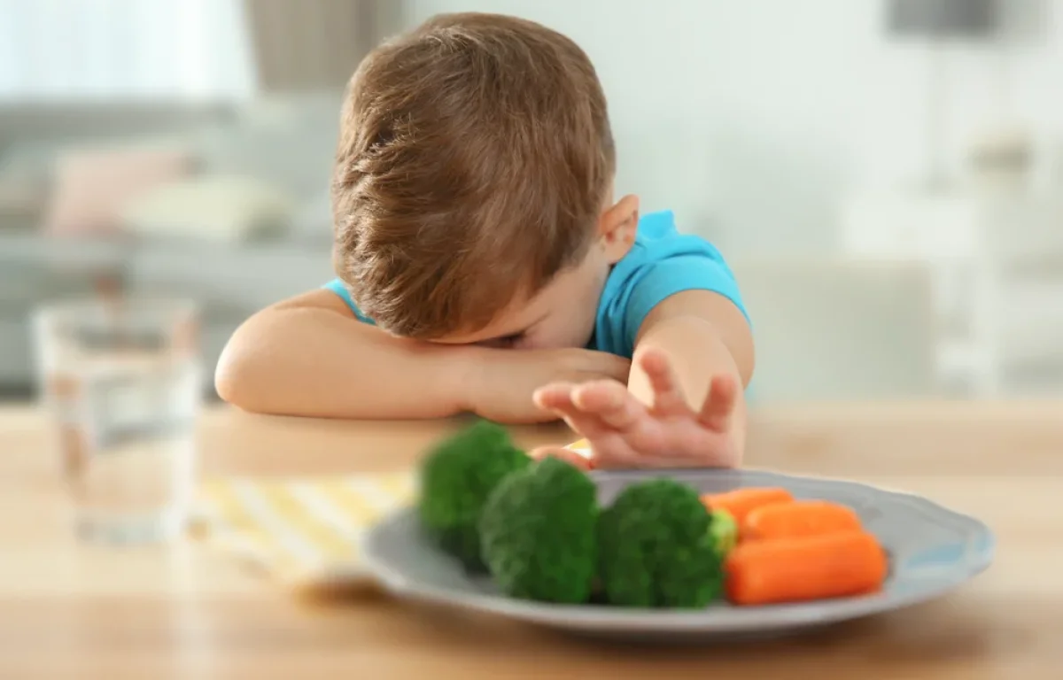 זה לא רק אוכל: מה באמת עומד מאחורי הבררנות הקיצונית אצל ילדים