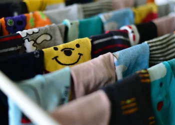 הסודות שלא סיפרו לכם על כביסה נכונה – כך תשמרו על הבגדים לאורך שנים הסודות שלא סיפרו לכם על כביסה נכונה – כך תשמרו על הבגדים לאורך שנים